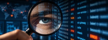 Auditoría y detección de errores en código mediante observabilidad de red y TI